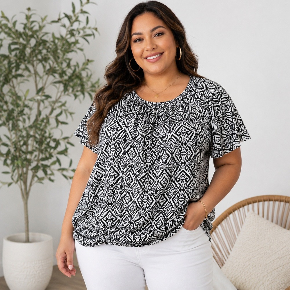 Alyx Women 1X Black White Geometric Ikat Bubble Hem Blouse Short Sleeve Top